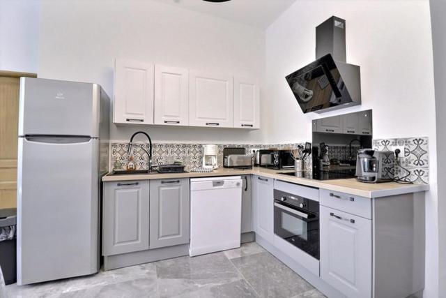 Les Appartements Fenelon Le Cateau-Cambresis Exterior photo